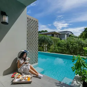 Proud Phuket, Naiyang Hotel